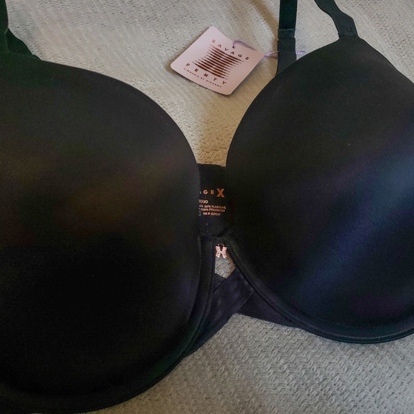 DONATING - NEW! Savage X Fenty T-Shirt Bra - Picture 7 of 10